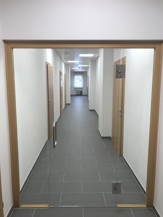 Montagehotel Bed & Steel Linz Exterior photo